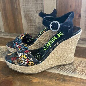 KENSIE GIRL Dani Wedges